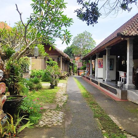 Oka Kartini Ubud Esterno foto